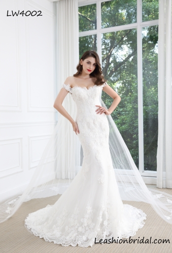 LW4002 Mermaid Bridal Dress with Tulle Cape