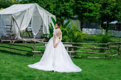 LW4252 Luxury Lace Applique Bridal Gown
