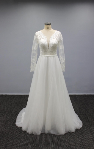 WT4340 New Long Sleeves Lace Applique Bridal Dress