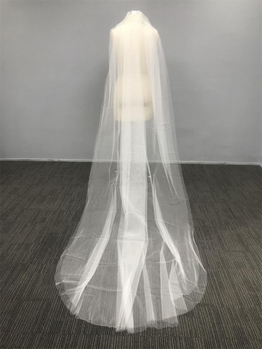 V1112 3M long Bridal Veil