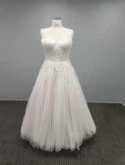 LW4116 Plus Size Bridal Dress with Straps